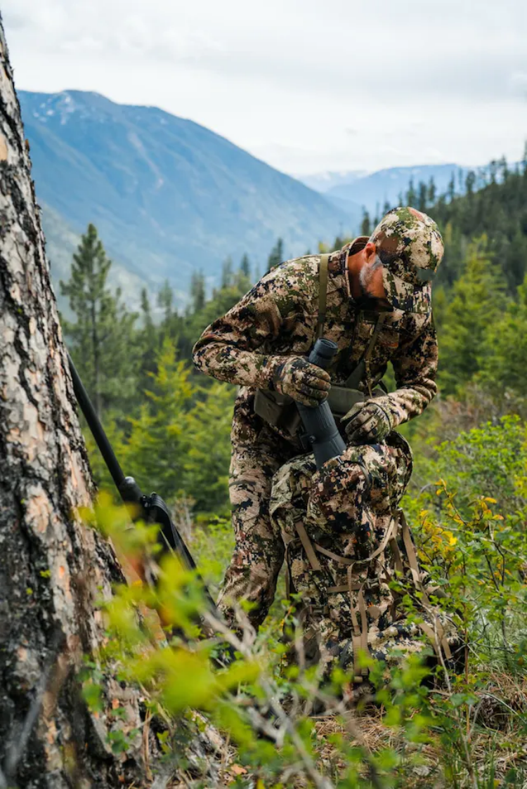 Hunting jacket Three-layer material, high water pressure and high moisture permeability film Traverse Jacket