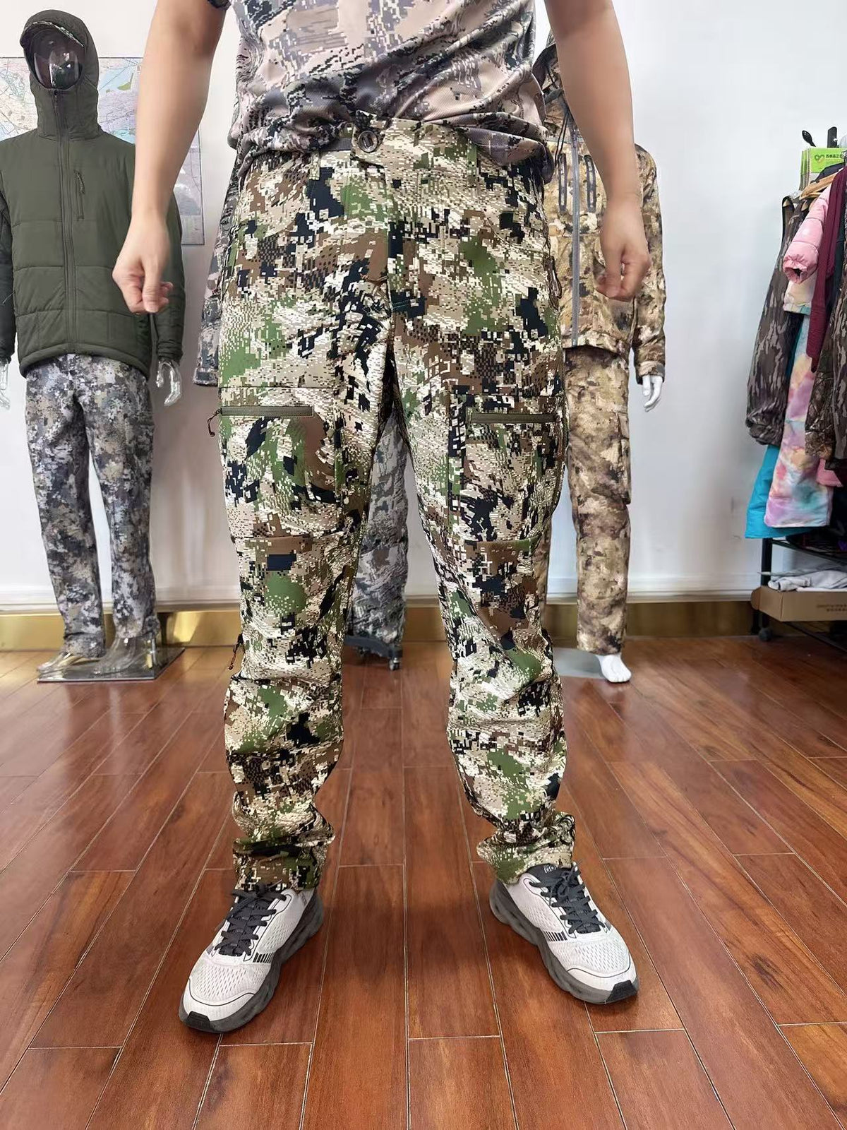 Built for Hunters! 3-Layer Waterproof Softshell Pants – Conquer the Wild with Confidence